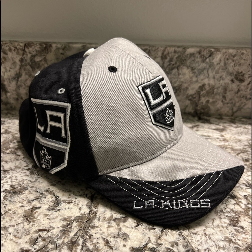 LA Kings NHL billed hat NWT